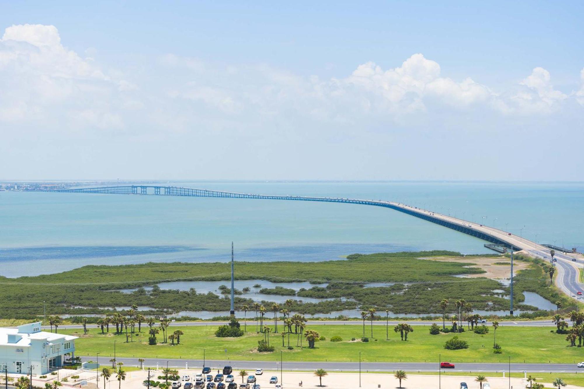 1801 Sapphire Beachfront 3 Bedroom Condo 南帕诸岛 外观 照片